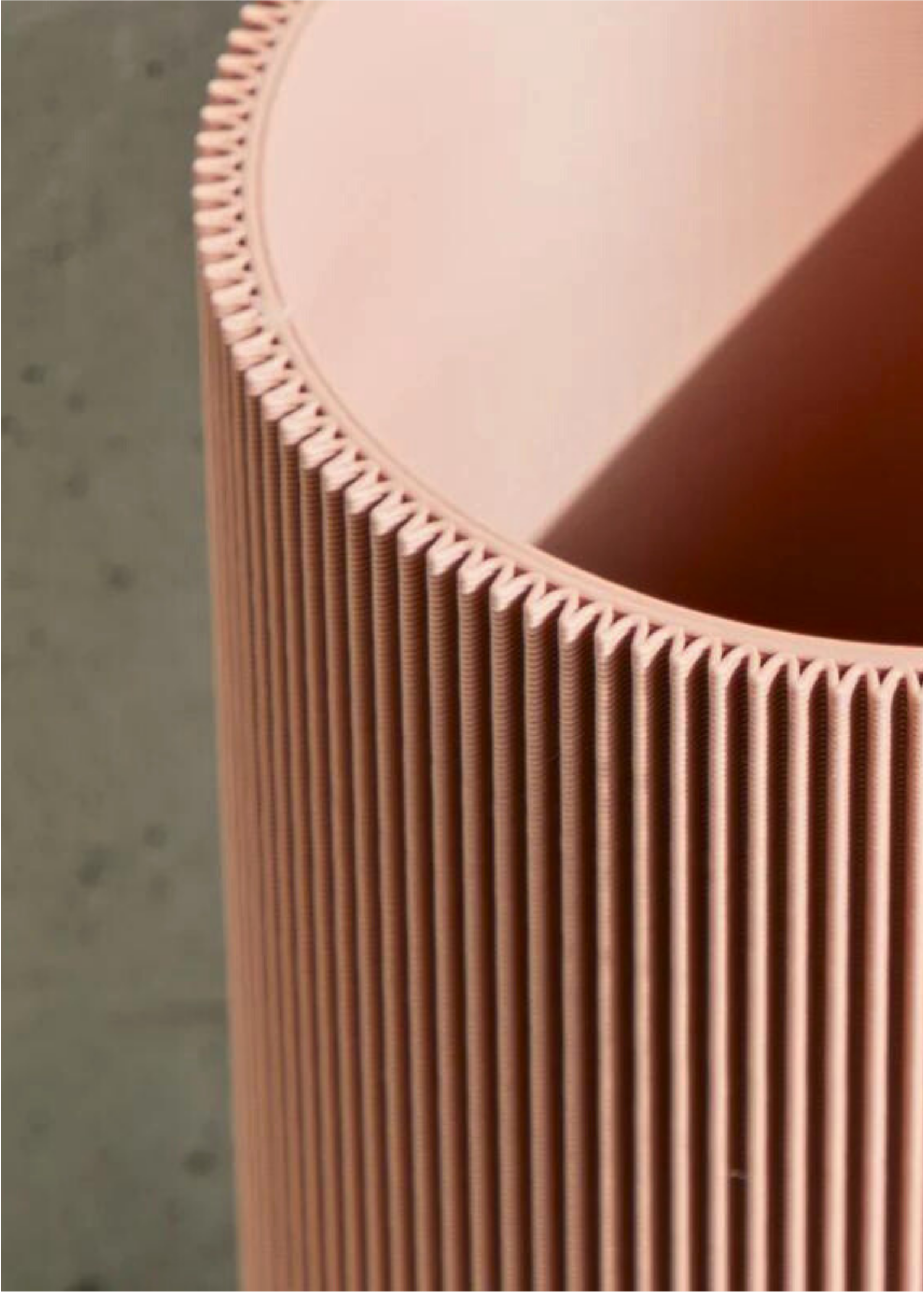 STRAIGHT VASE | TERRACOTTA