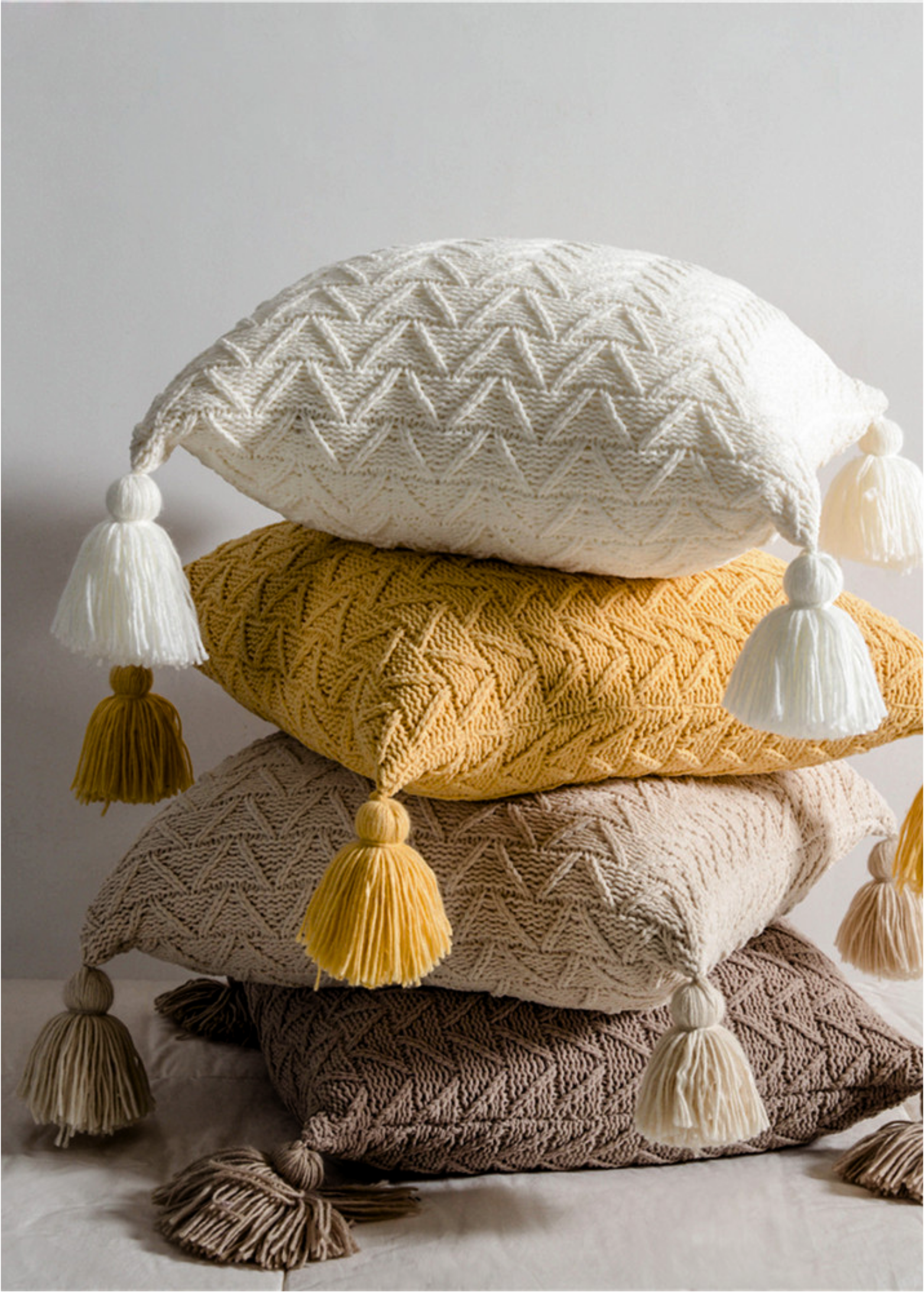 KNITTED CUSHION COVER  | BEIGE