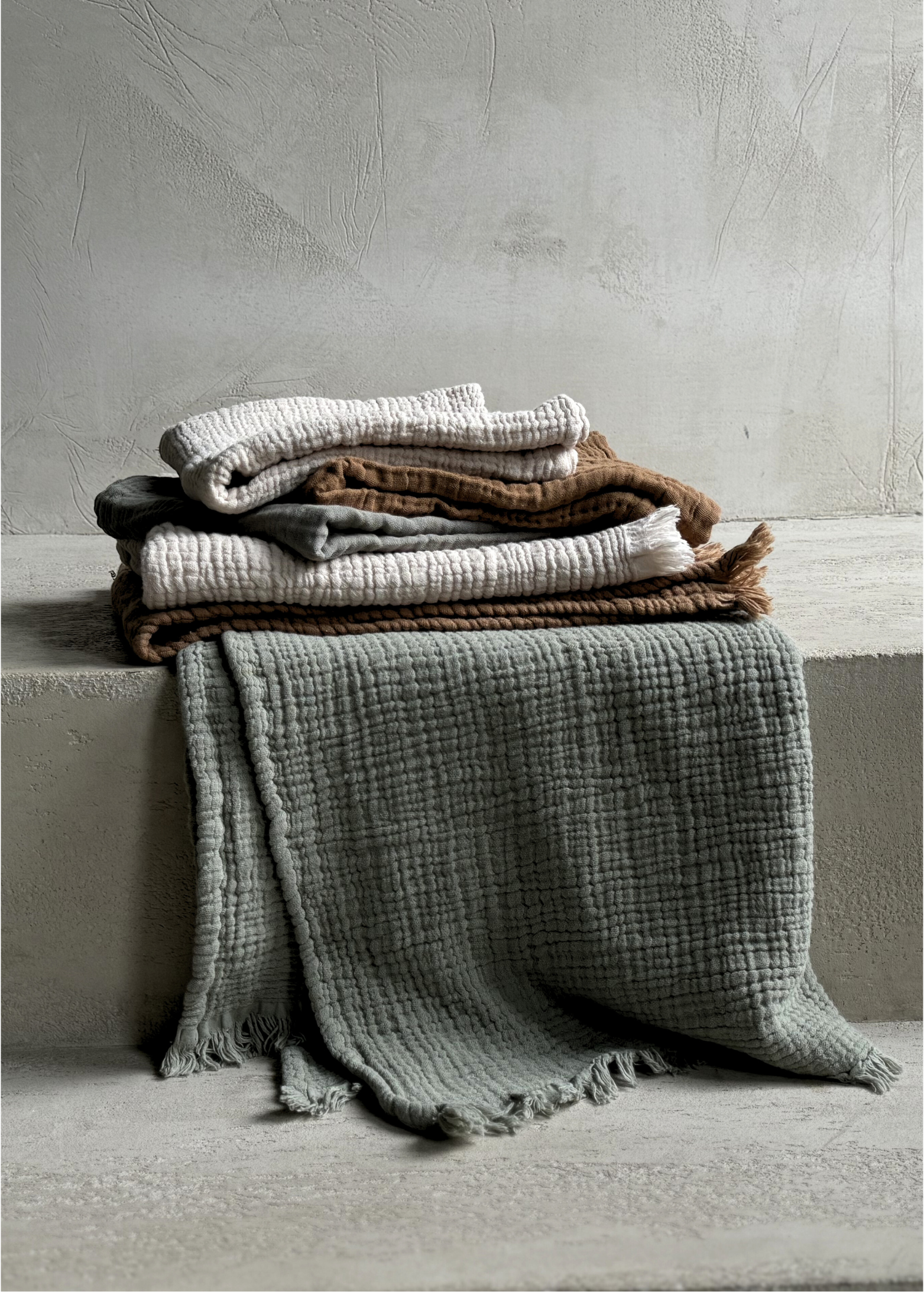 NINA BATH TOWEL | OLIVE GRAY